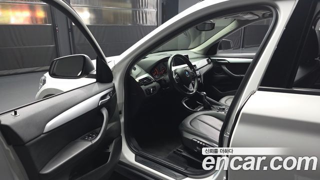 BMW X1 (F48) xDrive 20d 2016 — фото 10