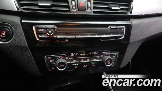 BMW X1 (F48) xDrive 20d 2016 — фото 16
