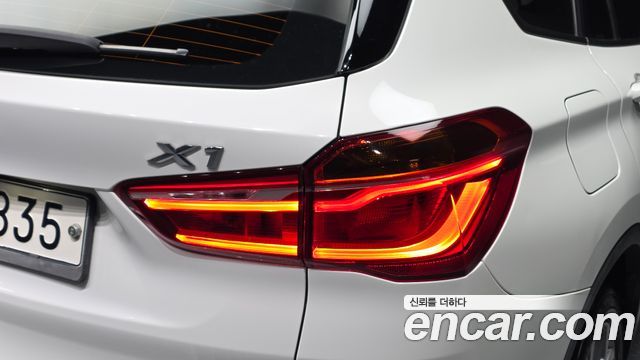 BMW X1 (F48) xDrive 20d 2016 — фото 23