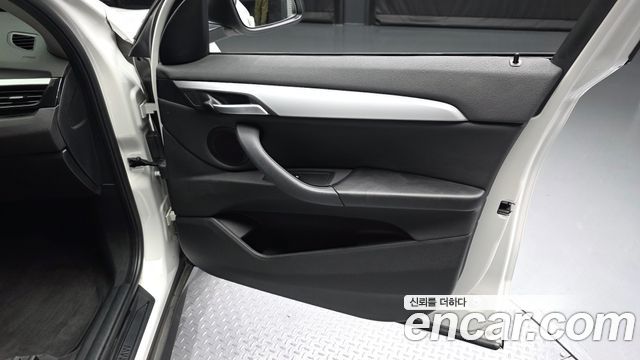 BMW X1 (F48) xDrive 20d 2016 — фото 24