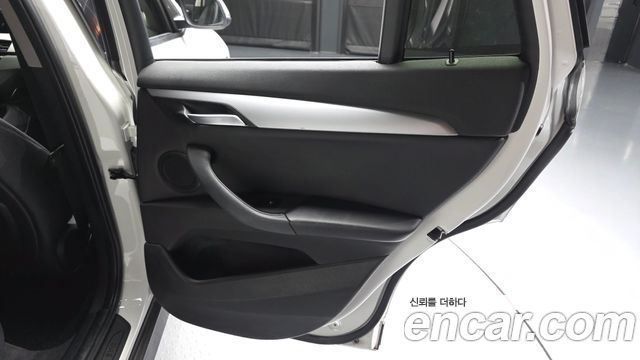BMW X1 (F48) xDrive 20d 2016 — фото 25
