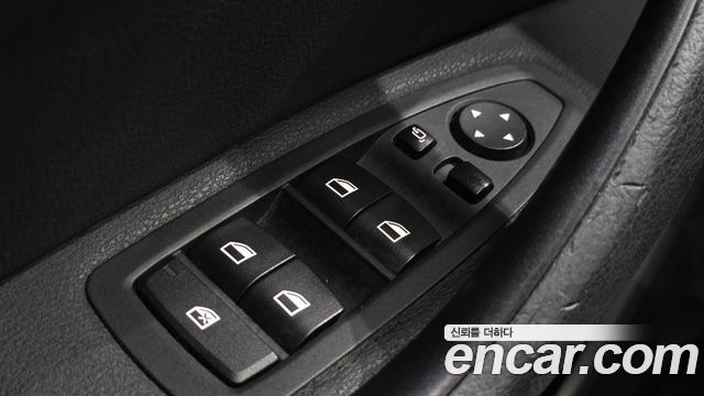 BMW X1 (F48) xDrive 20d 2016 — фото 29