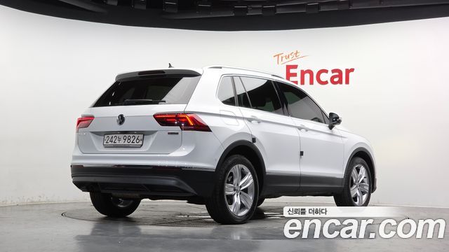 Volkswagen Tiguan (II) 2.0 TDI 4Motion Prestige 2020 — фото 2