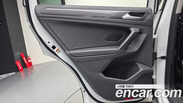 Volkswagen Tiguan (II) 2.0 TDI 4Motion Prestige 2020 — фото 31