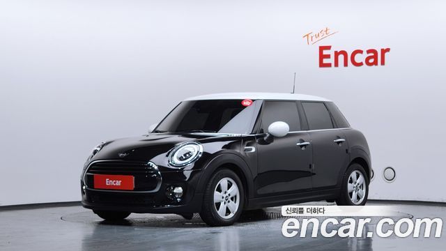 MINI Cooper 5Door Standard 3rd 2019 — фото 1