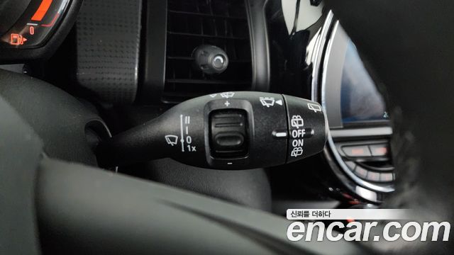 MINI Cooper 5Door Standard 3rd 2019 — фото 17