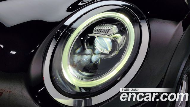 MINI Cooper 5Door Standard 3rd 2019 — фото 22