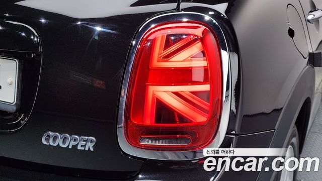 MINI Cooper 5Door Standard 3rd 2019 — фото 23