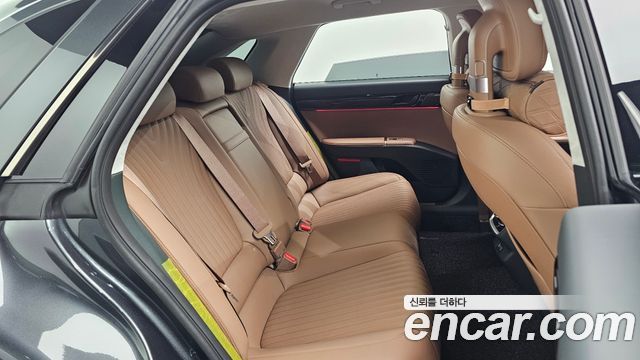Hyundai Grandeur (GN7) 2,5 Gasoline 2WD Calligraphy 2026 — фото 11