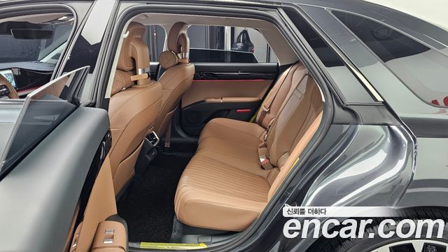 Hyundai Grandeur (GN7) 2,5 Gasoline 2WD Calligraphy 2026 — фото 12