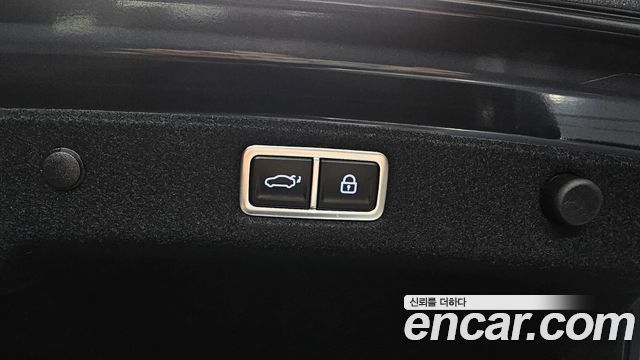 Hyundai Grandeur (GN7) 2,5 Gasoline 2WD Calligraphy 2026 — фото 35