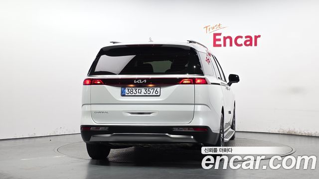 Kia Carnival (IV) Gasoline 9-Seater Signature 2023 — фото 4