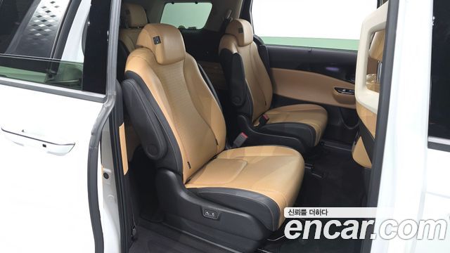Kia Carnival (IV) Gasoline 9-Seater Signature 2023 — фото 12