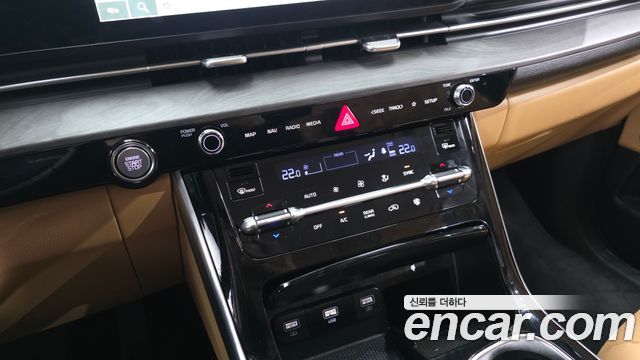 Kia Carnival (IV) Gasoline 9-Seater Signature 2023 — фото 17