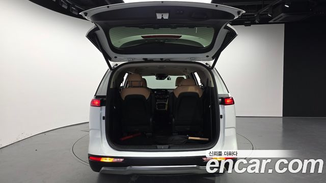 Kia Carnival (IV) Gasoline 9-Seater Signature 2023 — фото 20