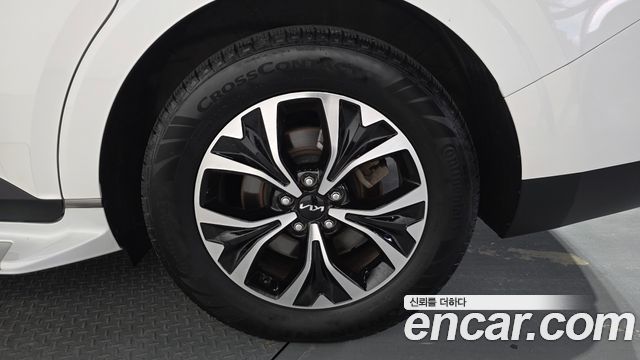 Kia Carnival (IV) Gasoline 9-Seater Signature 2023 — фото 21