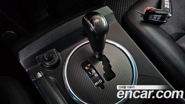 KG Mobility (SsangYong) Korando Sport Adventure 60th Edition 4WD 2015 — фото 9