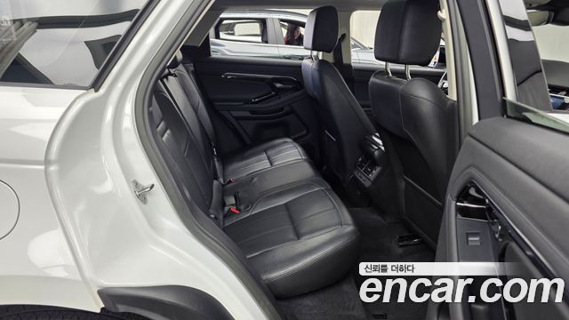 Land Rover Range Rover Evoque (II) P250 SE 2023 — фото 12