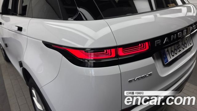 Land Rover Range Rover Evoque (II) P250 SE 2023 — фото 23