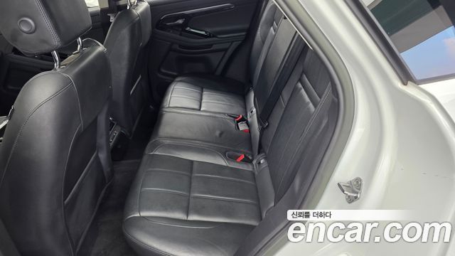 Land Rover Range Rover Evoque (II) P250 SE 2023 — фото 26