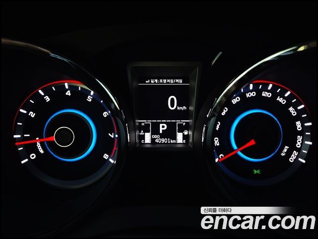 KG Mobility (SsangYong) Tivoli LX 2WD 2016 — фото 8