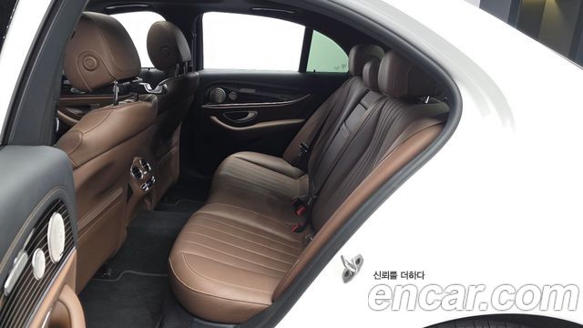 Mercedes-Benz E-Class (W213) E450 4MATIC Exclusive 2021 — фото 26