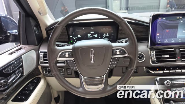 Lincoln Navigator (IV) 3.5L Black Label 2020 — фото 17