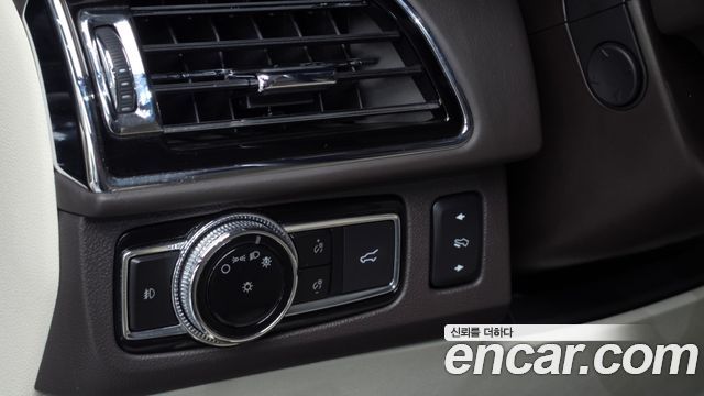 Lincoln Navigator (IV) 3.5L Black Label 2020 — фото 34
