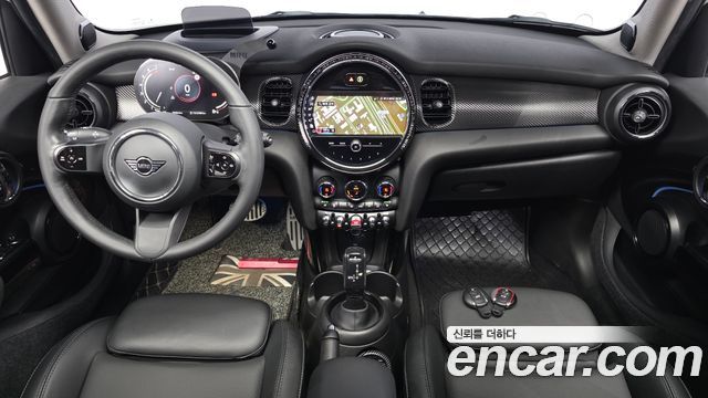 MINI Cooper S 5Door Classic Third Generation 2022 — фото 7