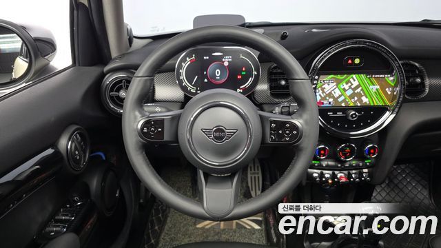 MINI Cooper S 5Door Classic Third Generation 2022 — фото 13