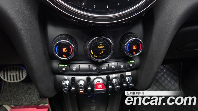 MINI Cooper S 5Door Classic Third Generation 2022 — фото 18