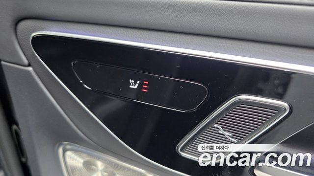 Mercedes-Benz GLC-Class (X254) GLC300 4MATIC AMG Line 2023 — фото 19