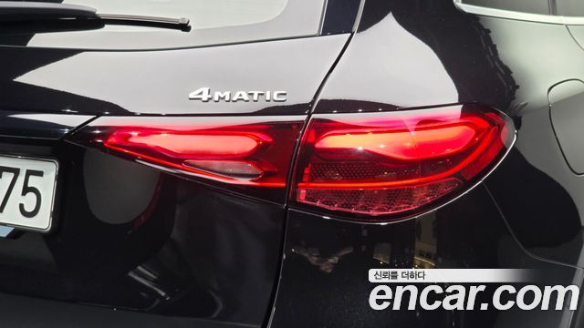 Mercedes-Benz GLC-Class (X254) GLC300 4MATIC AMG Line 2023 — фото 23