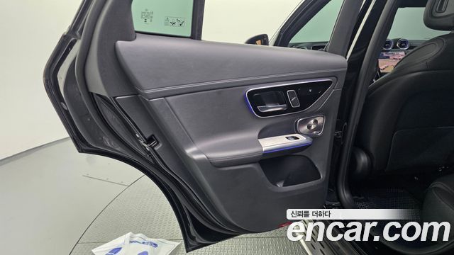 Mercedes-Benz GLC-Class (X254) GLC300 4MATIC AMG Line 2023 — фото 25