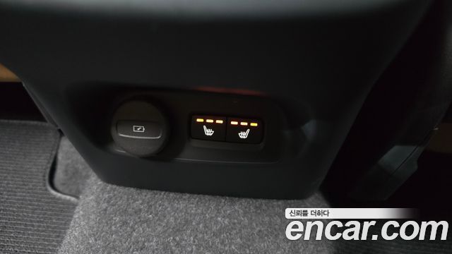 Volvo XC40 B4 Inscription 2021 — фото 12