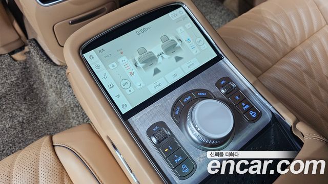 Genesis G90 (RS4) Gasoline 3.5 Turbo e-S/C AWD 2023 — фото 18
