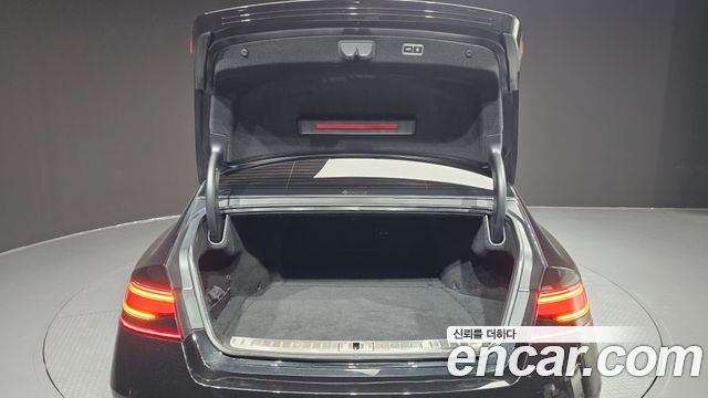 Genesis G90 (RS4) Gasoline 3.5 Turbo e-S/C AWD 2023 — фото 20