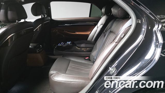 Genesis G90 3.8 AWD Luxury 2021 — фото 32