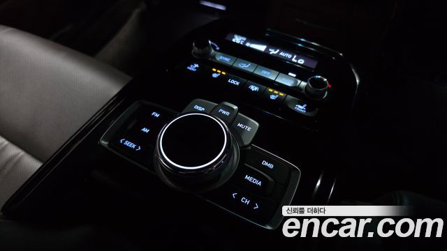 Genesis G90 3.8 AWD Luxury 2021 — фото 33