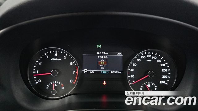 Kia Sportage The Bold Gasoline Signature Gravity 2021 — фото 8