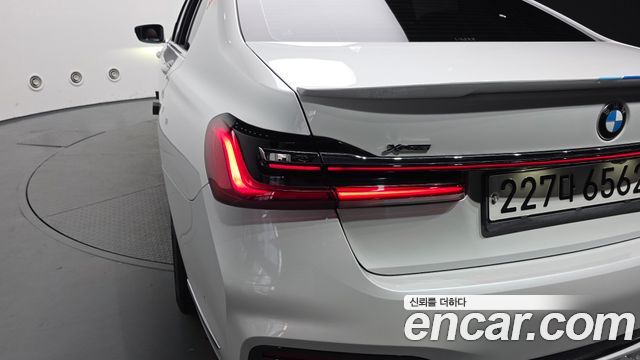 BMW 7 Series (G11) 740i M Sport 2020 — фото 23