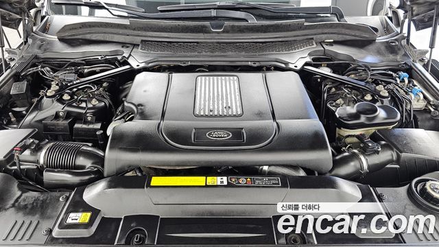 Land Rover Range Rover (IV) 4.4 SDV8 AB DIESEL 2016 — фото 6