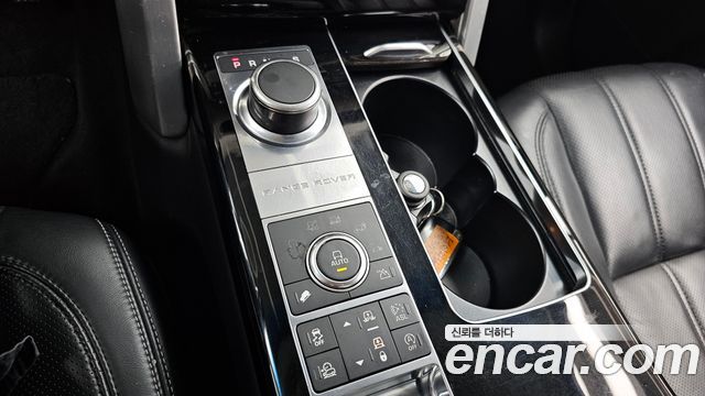 Land Rover Range Rover (IV) 4.4 SDV8 AB DIESEL 2016 — фото 9