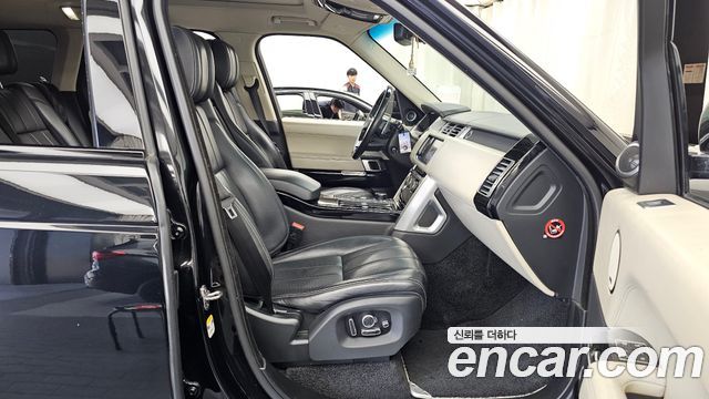 Land Rover Range Rover (IV) 4.4 SDV8 AB DIESEL 2016 — фото 11
