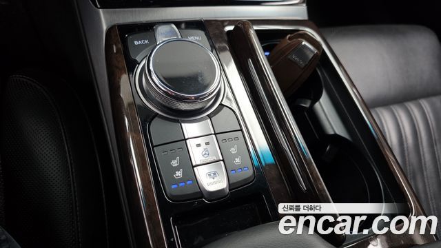 Genesis EQ900 3.8 GDI AWD Luxury 2018 — фото 18