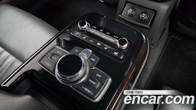 Genesis EQ900 3.8 GDI AWD Luxury 2018 — фото 19