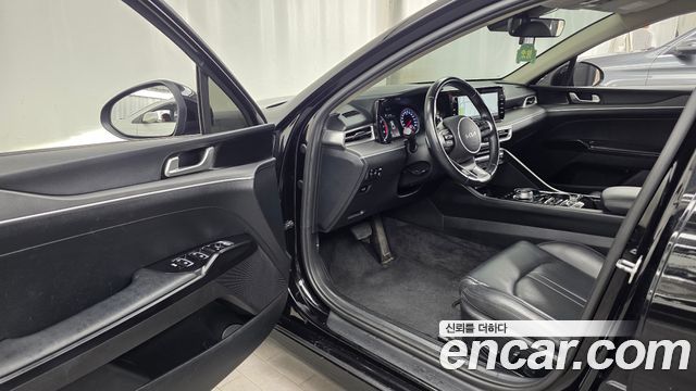 Kia K5 (III) 2.0 Prestige 2022 — фото 10