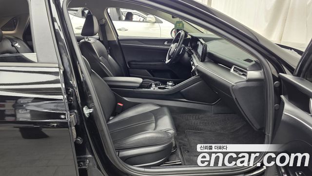 Kia K5 (III) 2.0 Prestige 2022 — фото 15