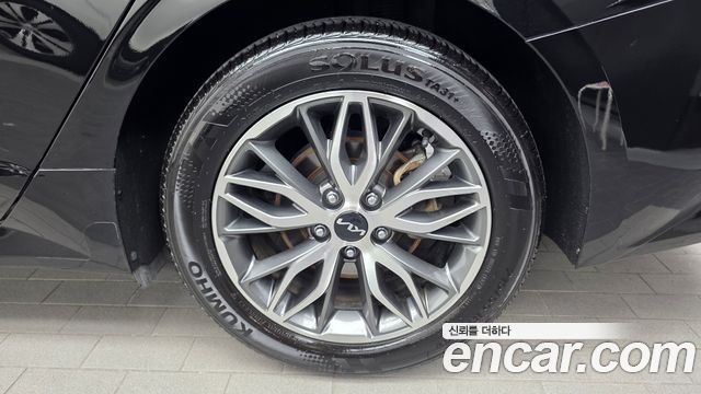 Kia K5 (III) 2.0 Prestige 2022 — фото 27