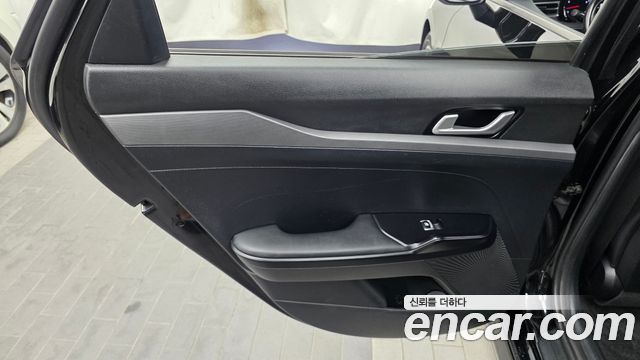 Kia K5 (III) 2.0 Prestige 2022 — фото 31